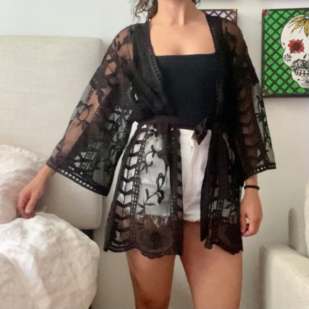 Farrow Black Casis Sheer Lace Kimono - M